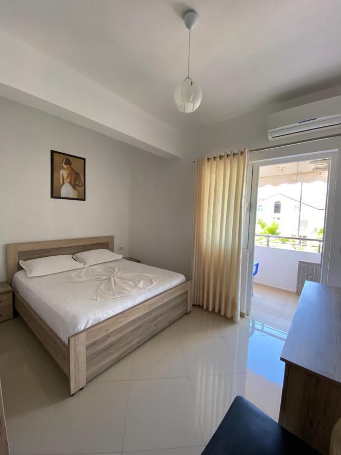 Hotel Andrea Sarande Ngoại thất bức ảnh