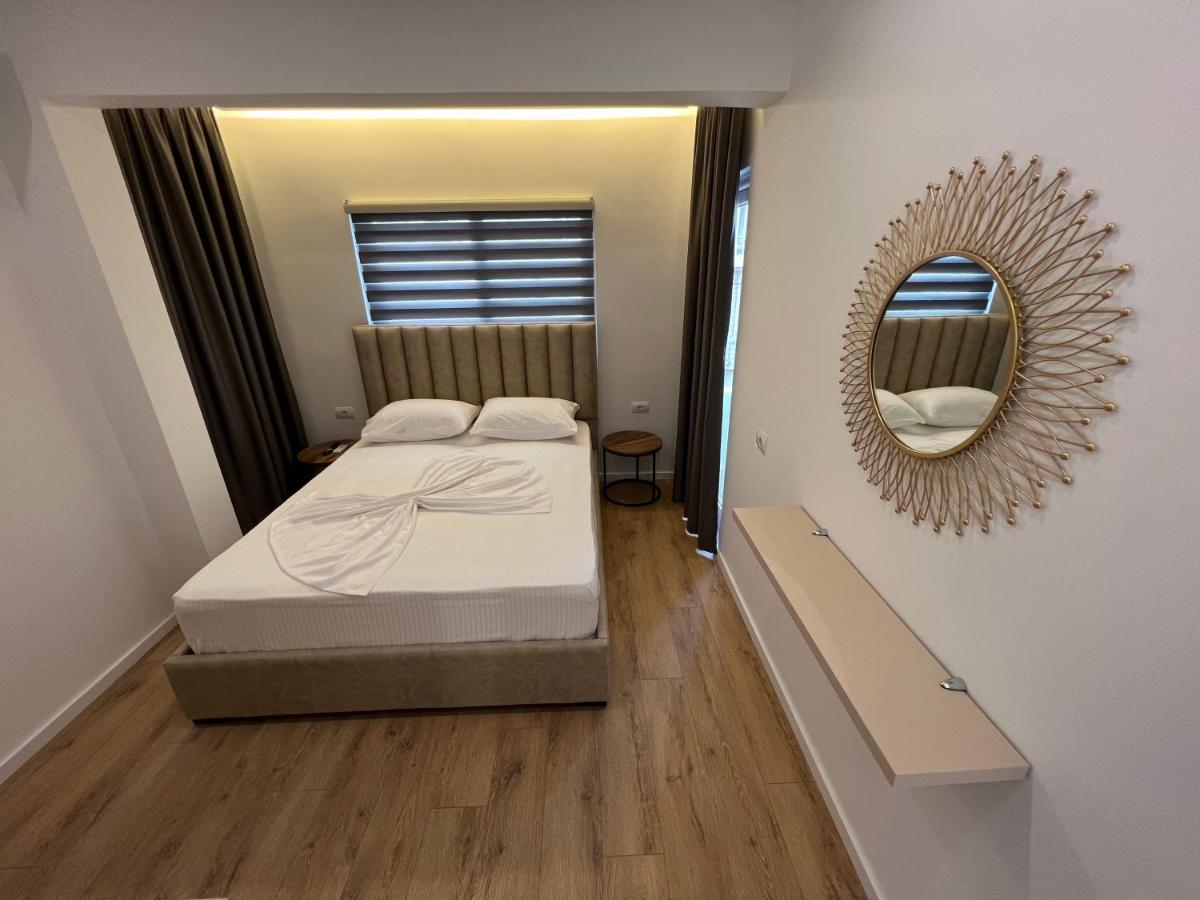 Hotel Andrea Sarande Ngoại thất bức ảnh