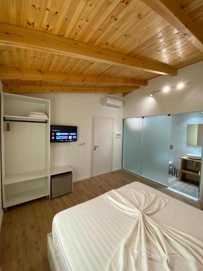 Hotel Andrea Sarande Ngoại thất bức ảnh