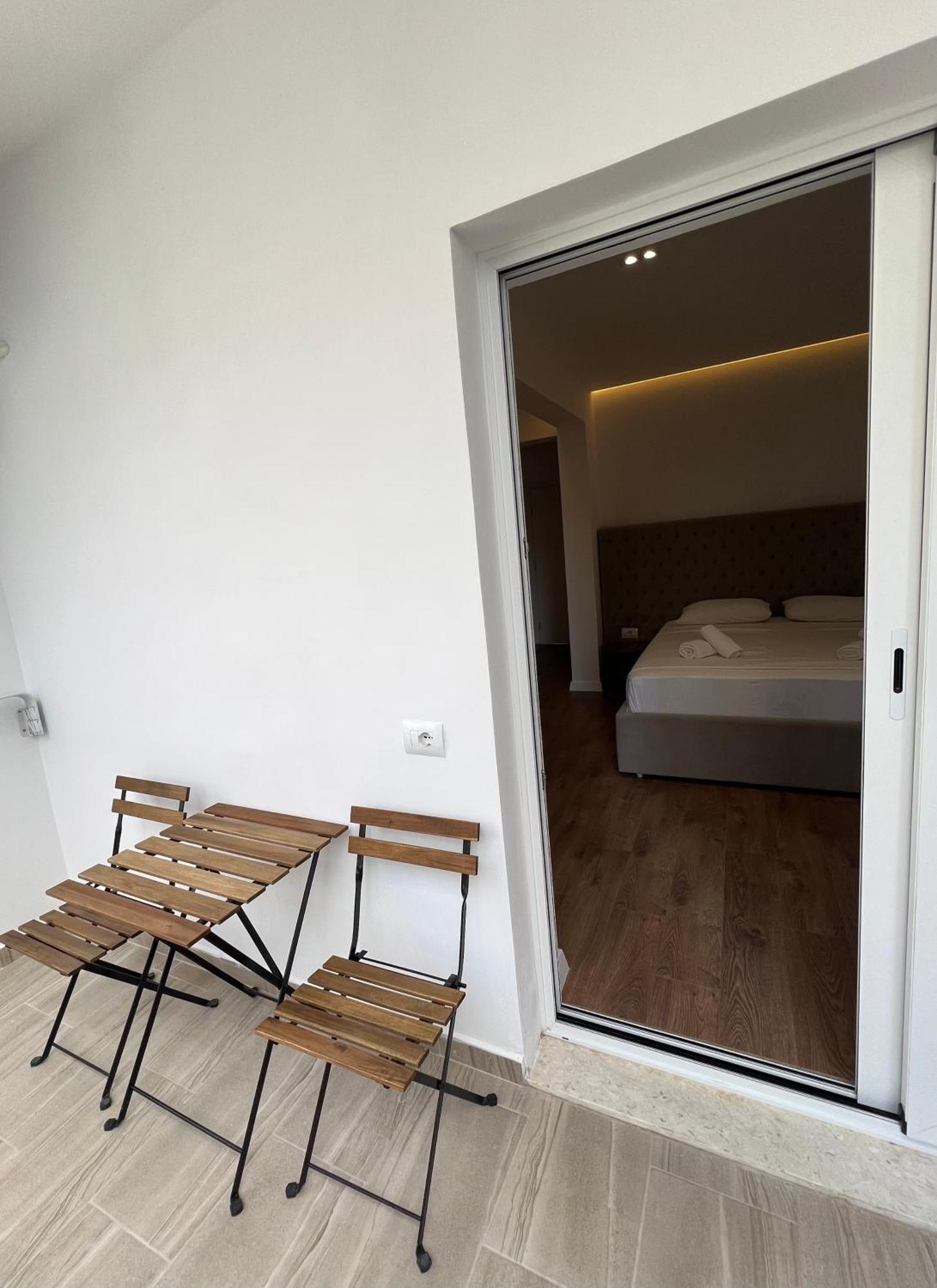 Hotel Andrea Sarande Ngoại thất bức ảnh